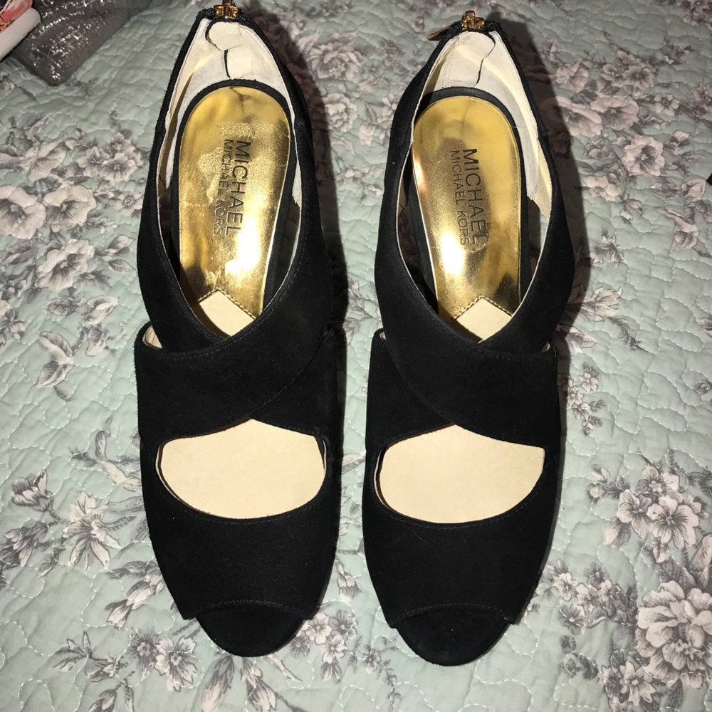 Never Worn Micheal Kors heels